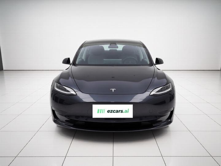 Model 3 2023 RWD photo 2