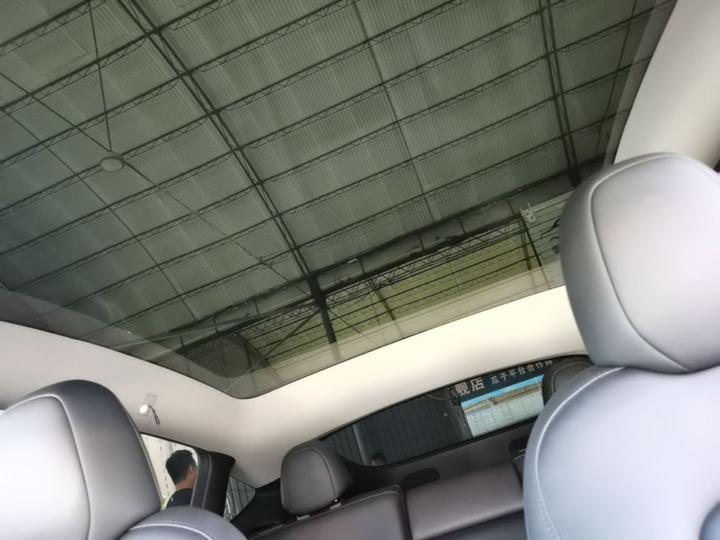 Model Y 2024 RWD photo 7