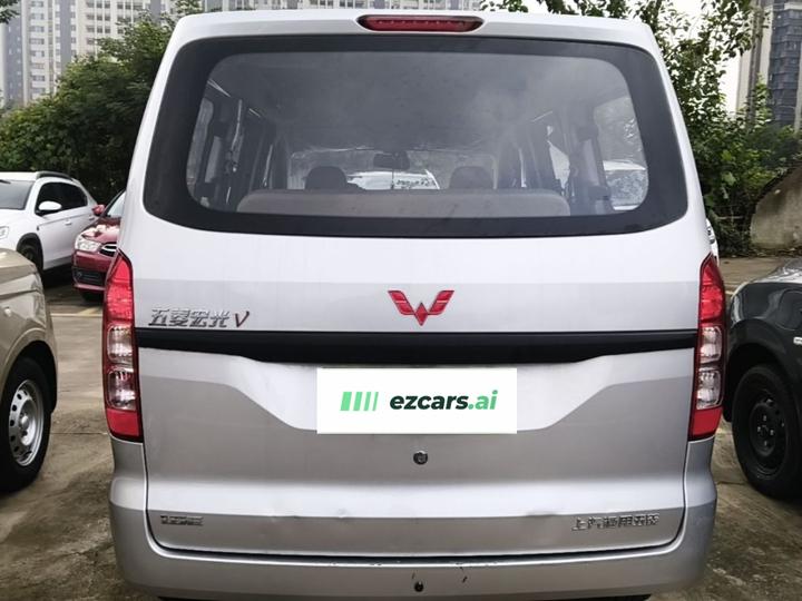Wuling Hongguang V 2022 1.5L LAR photo 5