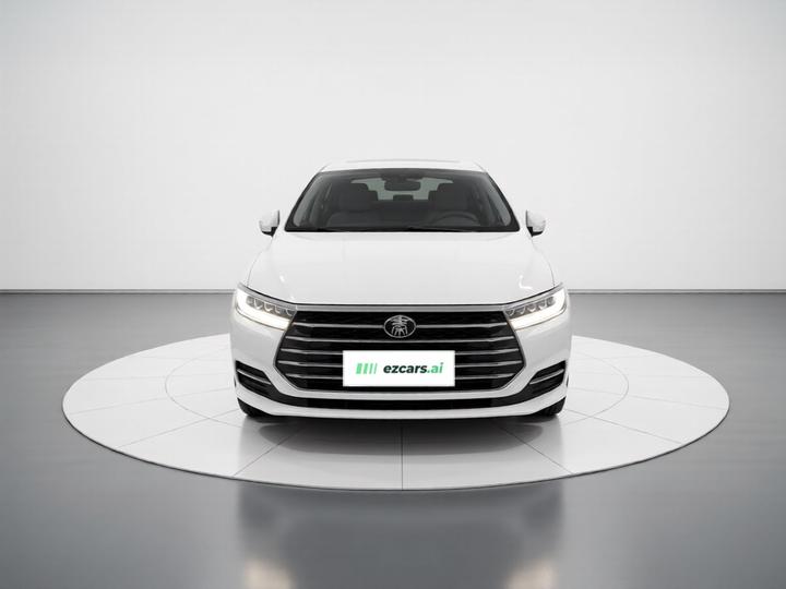 Qin 2019 1.5L AT Luxury photo 2