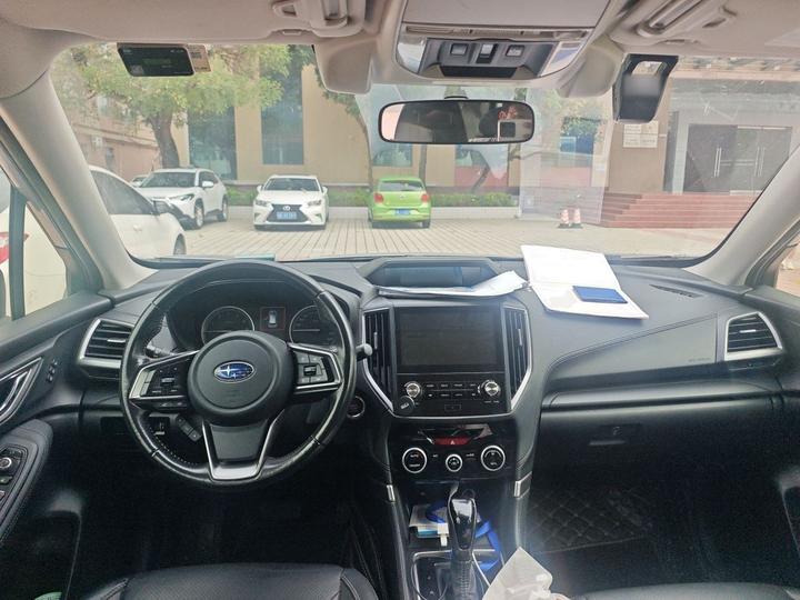 Forester 2021 2.0i Luxury EyeSight photo 5