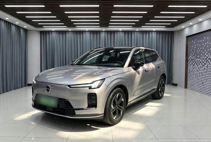XC70 Hybrid 2026 RWD Long Range Core