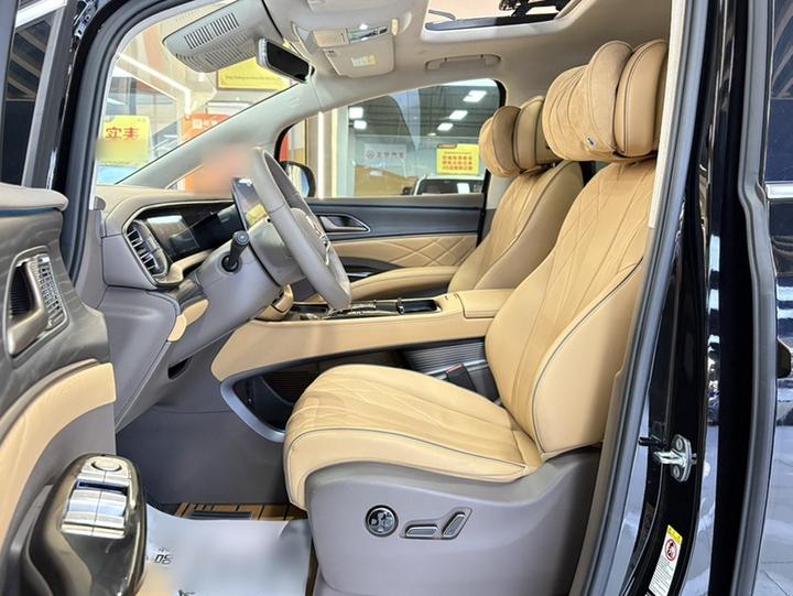 D9 2022 DM-i 970 AWD Flagship photo 7