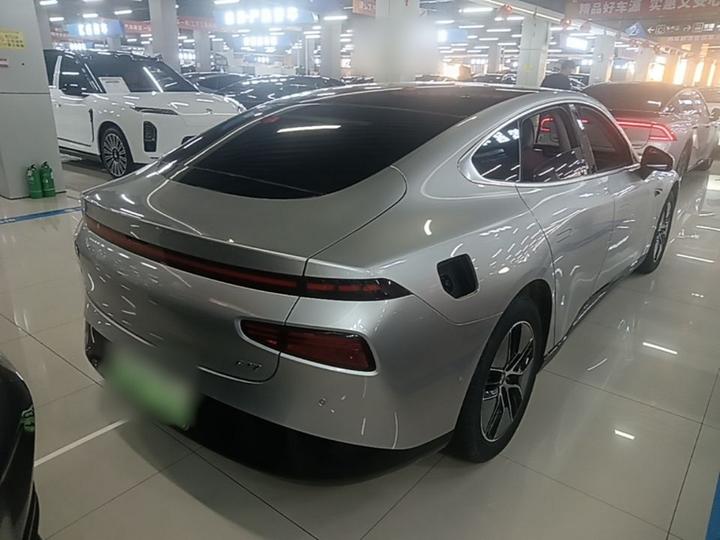 P7 2023 P7i 702 Pro photo 4