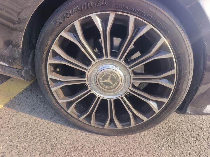 E-Class 2015 E 200 L photo 8