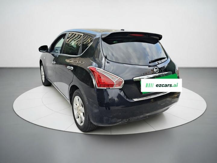 Tiida 2011 1.6L CVT Comfort photo 4