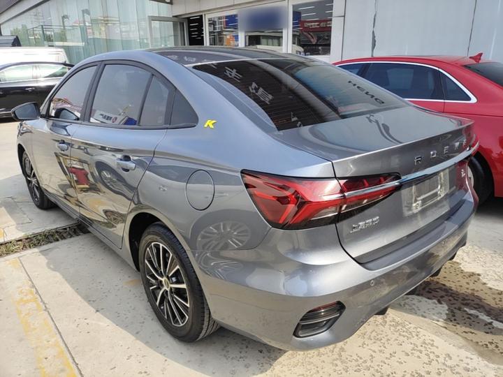 i5 2021 1.5L MT Platinum photo 4