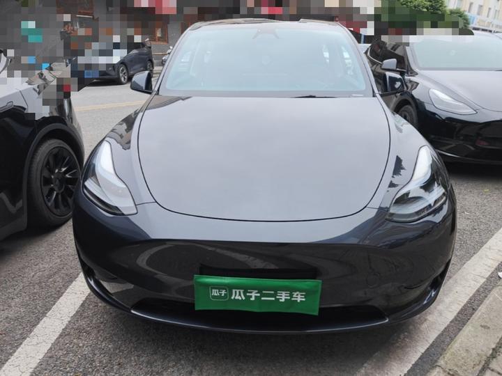Model Y 2024 RWD photo 2