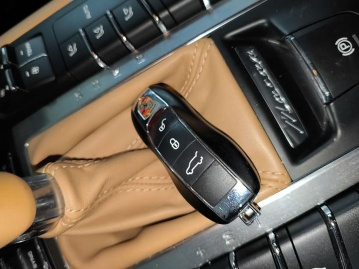 2014 Macan S 3.0T photo 8