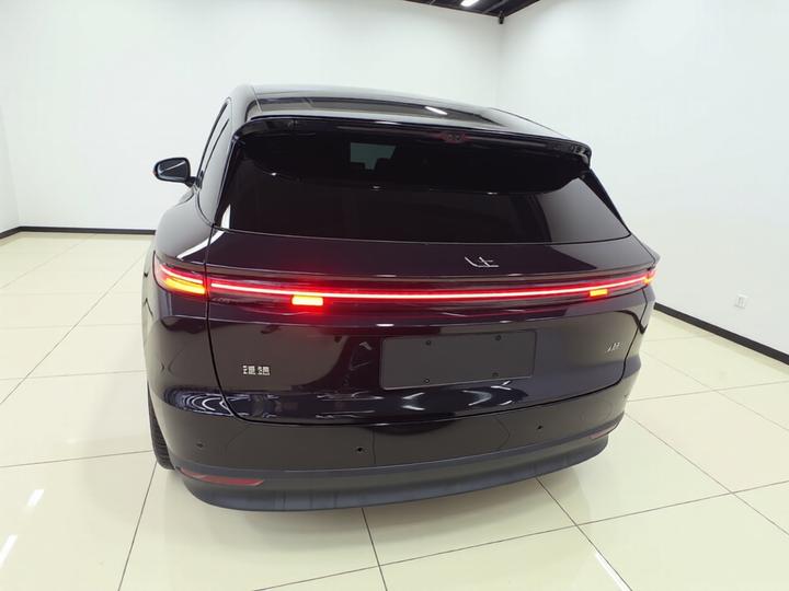 Li Auto i6 2025 AWD Standard photo 3