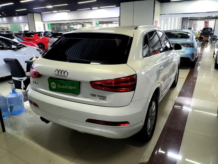 Q3 2015 35 TFSI quattro Tech photo 4