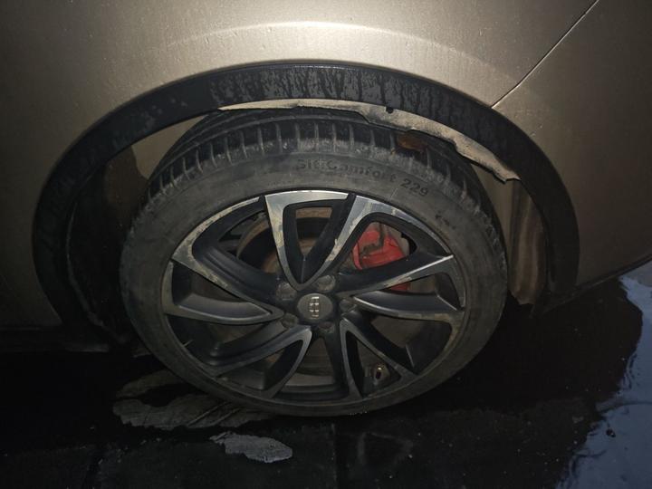 Emgrand GS 2016 Sport 1.3T AT photo 8