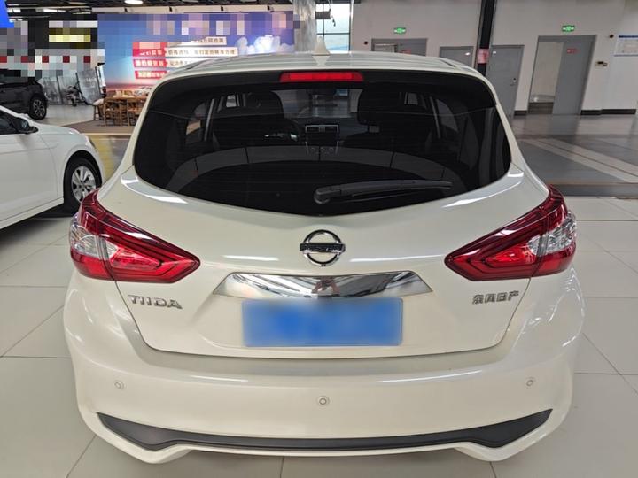 Tiida 2021 1.6L CVT photo 3