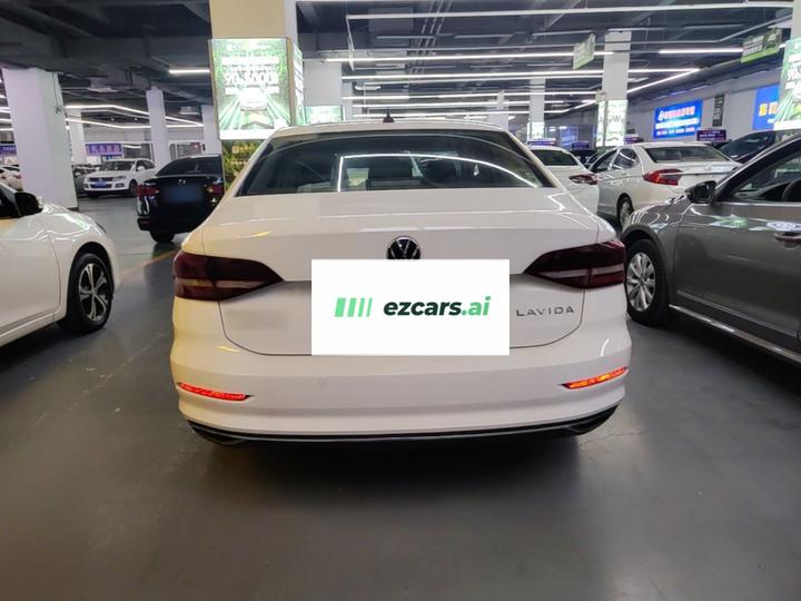Lavida 2022 1.5L AT photo 5