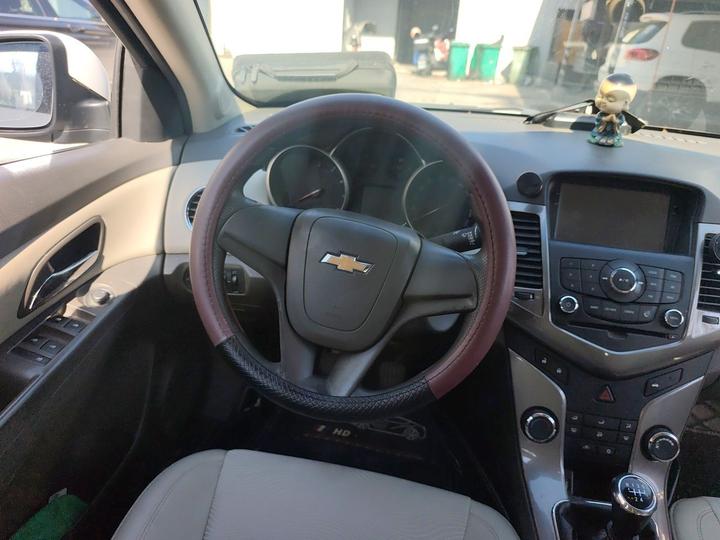 2015 1.5L Classic SE MT photo 7