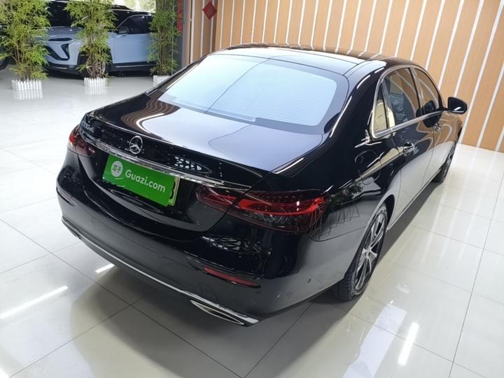 E-Class EV 2022 Facelift E 350 e L PHEV photo 4