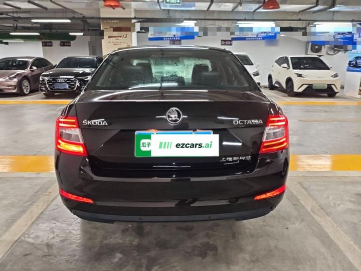 Octavia 2017 1.6L AT photo 5