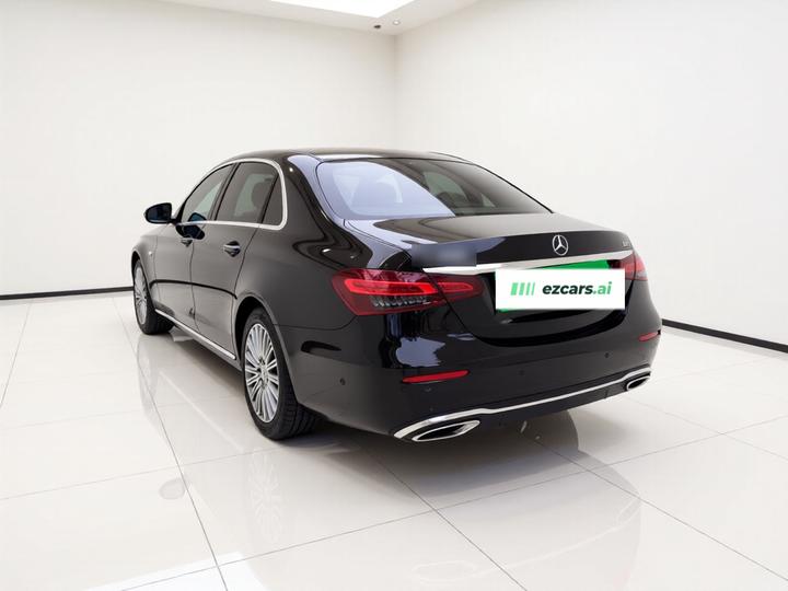 E-Class 2022 Facelift E 300 L Luxury photo 4