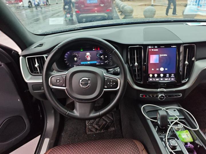 XC60 2023 B5 AWD Luxury photo 7