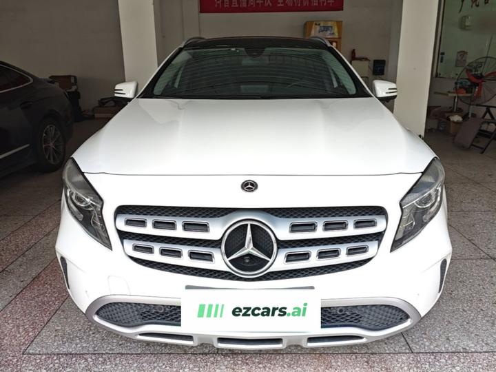 GLA 2018 GLA 200 Dynamic photo 2