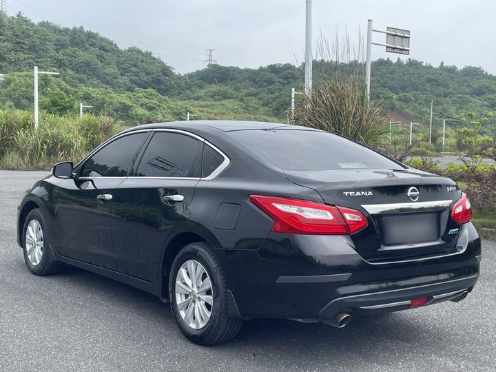 Teana 2016 Facelift 2.0L XL Comfort photo 4