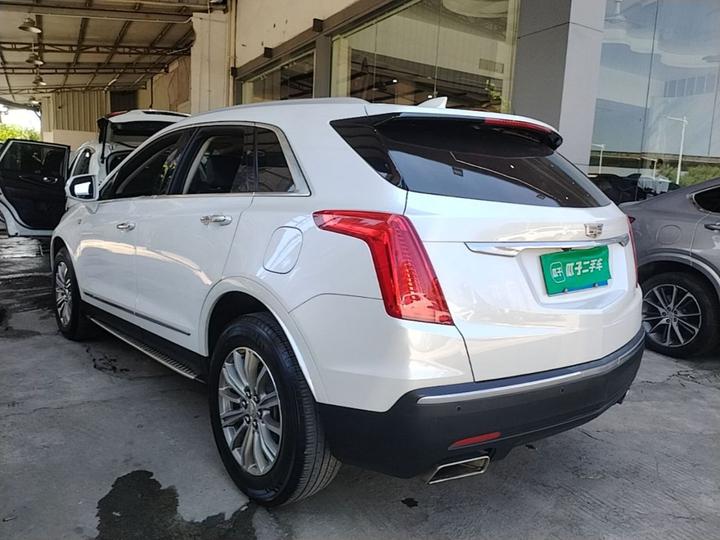 XT5 2016 25T Luxury photo 4