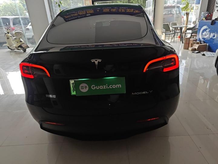 Model Y 2022 Facelift RWD photo 5