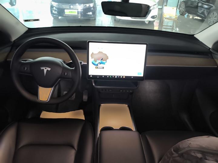 Model Y 2022 RWD photo 5