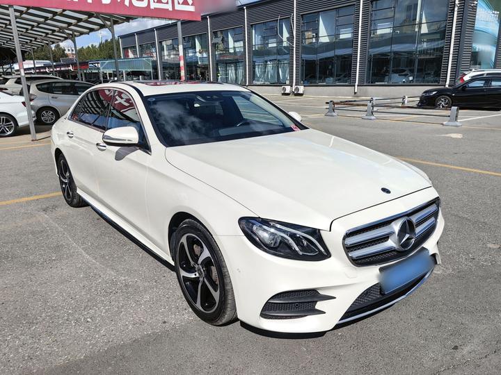 E-Class 2017 E 200 L Sport 4MATIC photo 3