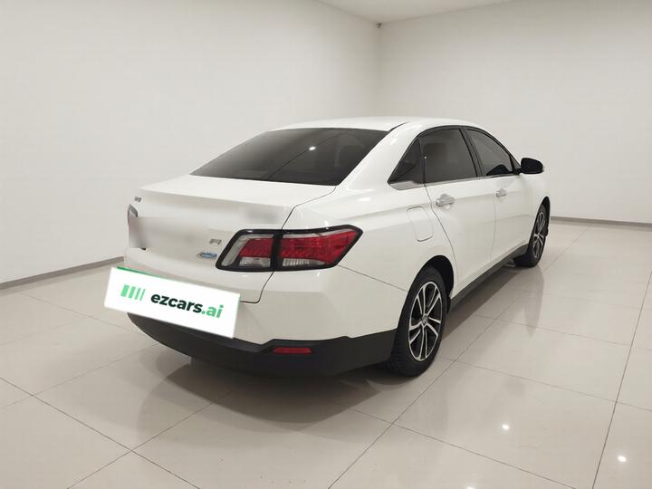 D60 2018 1.6L CVT Connected Elite photo 6