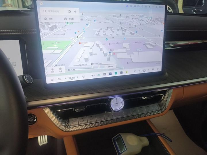 500 EV 2026 Hi4-T Smart photo 8
