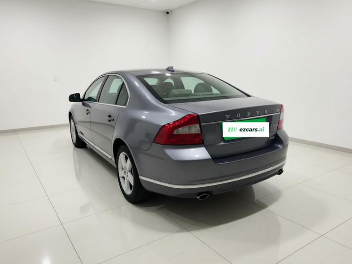 S80L 2011 2.0T photo 4