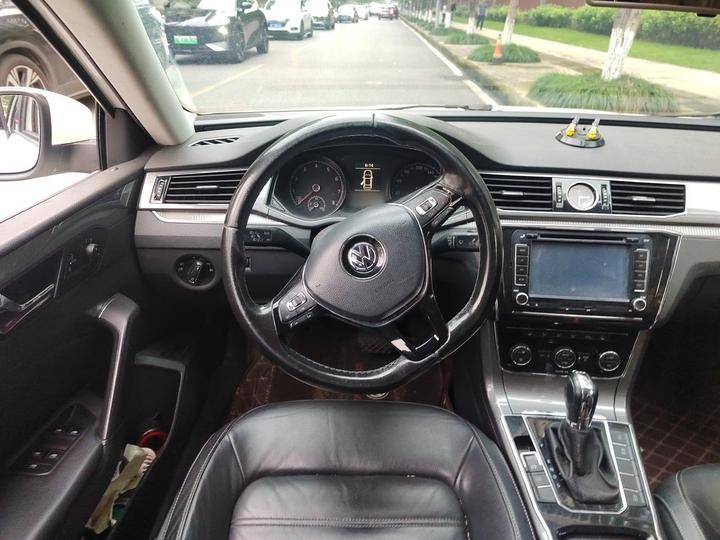 Passat 2016 280TSI DSG photo 3