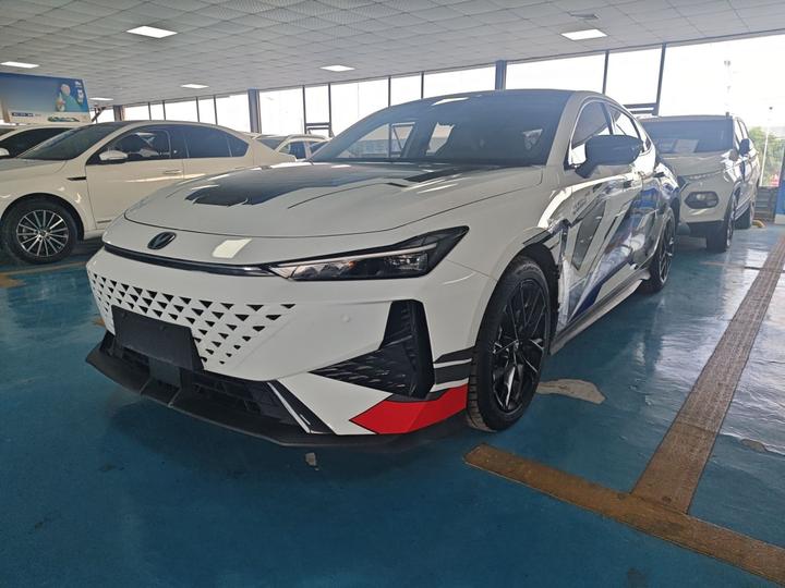 UNI-V 2024 1.5T Exclusive