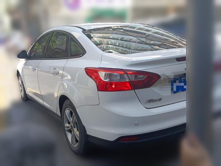 Focus 2012 Sedan 1.6L AT photo 4