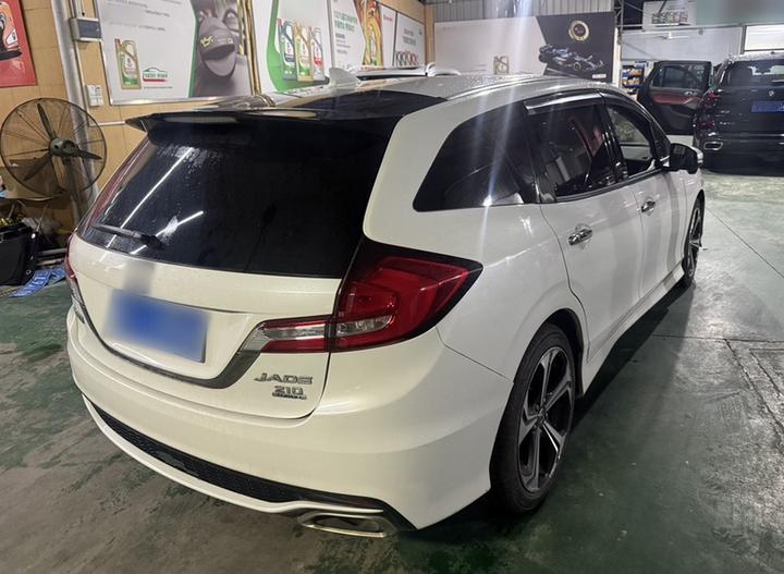 Jade 2017 210TURBO CVT Luxury 5-Seater photo 4