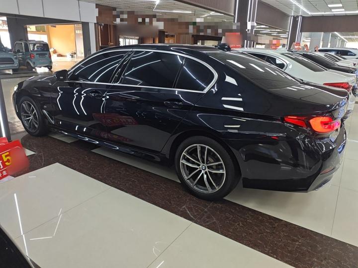 5 Series 2022 Facelift 525Li M Sport Package photo 4
