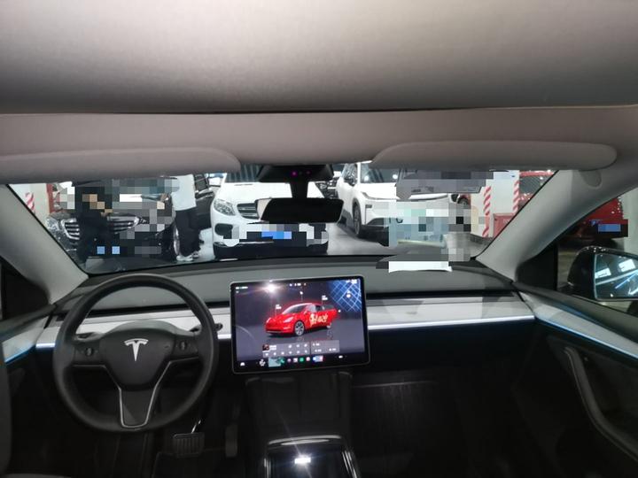 Model Y 2023 RWD photo 7