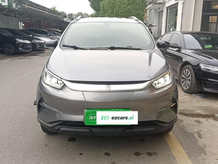Yuan Pro 2023 401KM Luxury photo 2