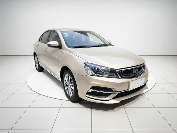 Emgrand 2018 1.5L MT Luxury photo 3