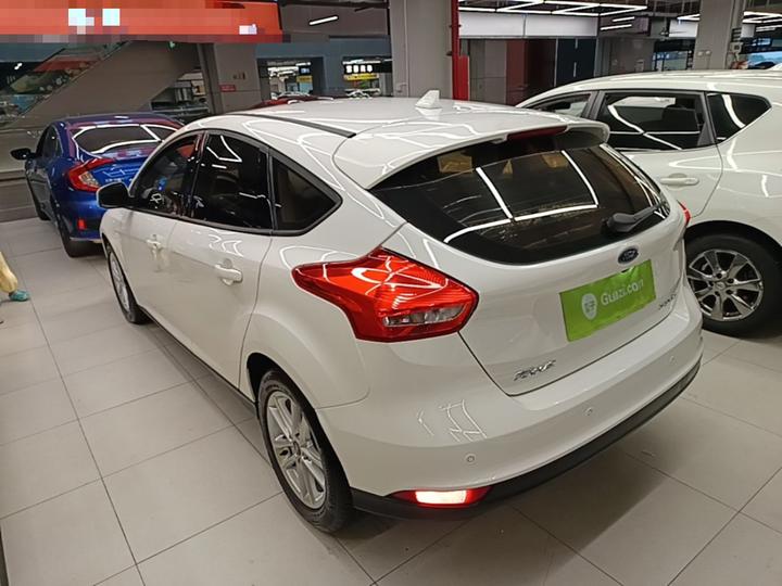 Focus 2017 Hatchback 1.6L AT Fashion photo 4