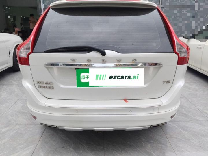 XC60 2017 T5 Upgraded photo 3