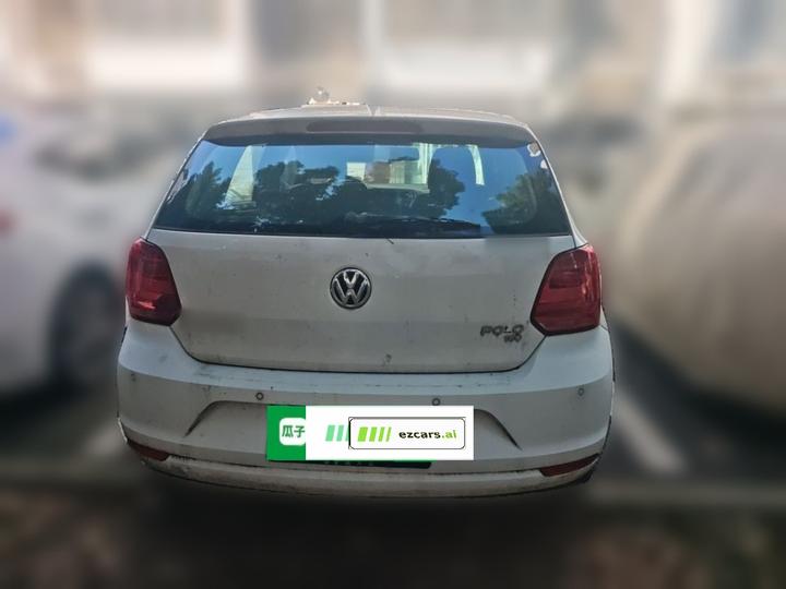 Polo 2016 1.6L AT Comfort photo 5