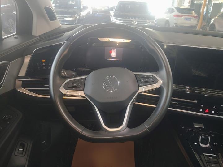 2022 380TSI AWD Flagship 6-Seater photo 6