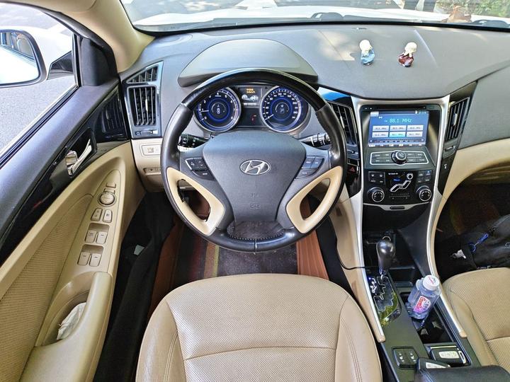 Sonata 2014 2.4L AT Leading IV photo 7
