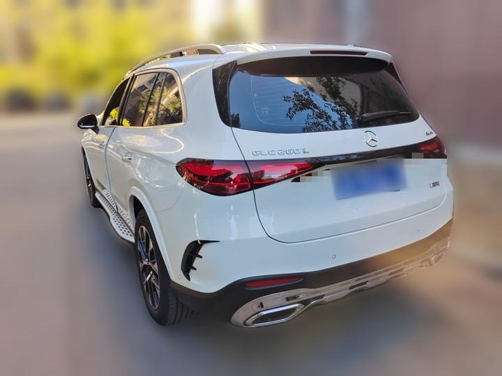 GLC 2023 GLC 260 L 4MATIC Luxury 5-Seater photo 4
