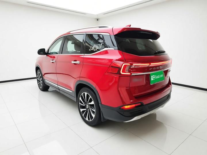 Forthing T5 2018 300T DCT Smart photo 4