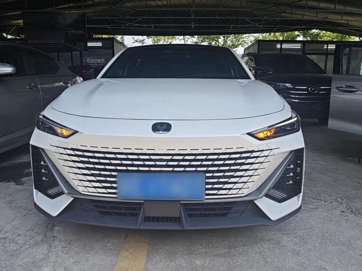 UNI-V 2022 1.5T Pilot photo 2