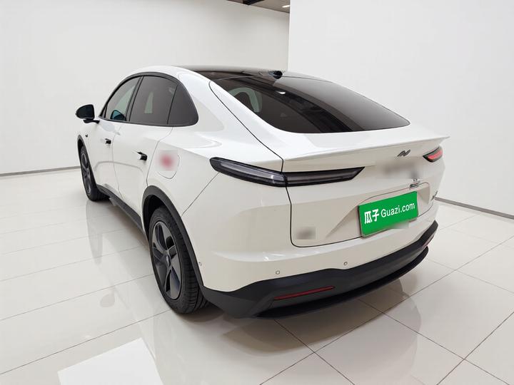 L60 2024 60kWh RWD photo 4