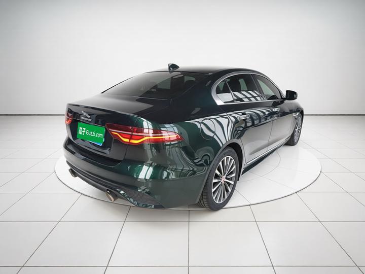 XEL 2021 2.0T 200PS R-DYNAMIC Sport photo 4